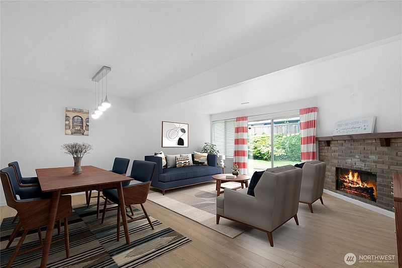 4th image of 317 SW 112th Street #303