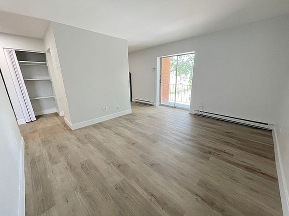 4th image of 1030 Lillian Ave Unit 201