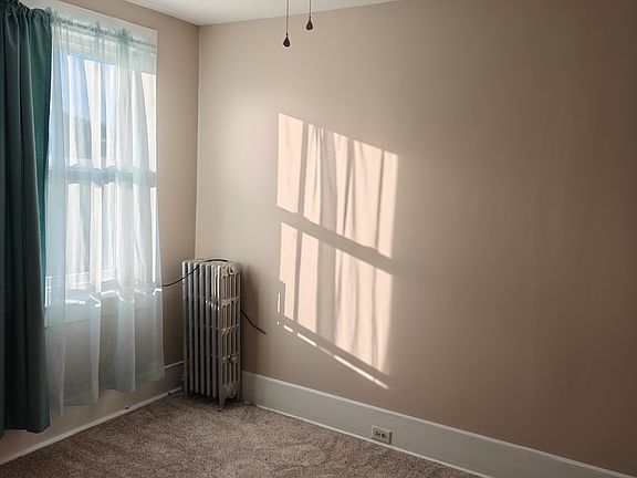 3rd image of 280 Wright Ave