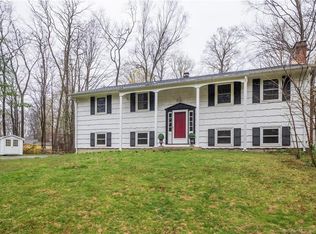 25 Arrowhead Rd, Wilton, CT 06897