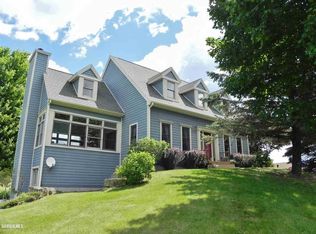 21 Susquehanna Rd, Galena, IL 61036