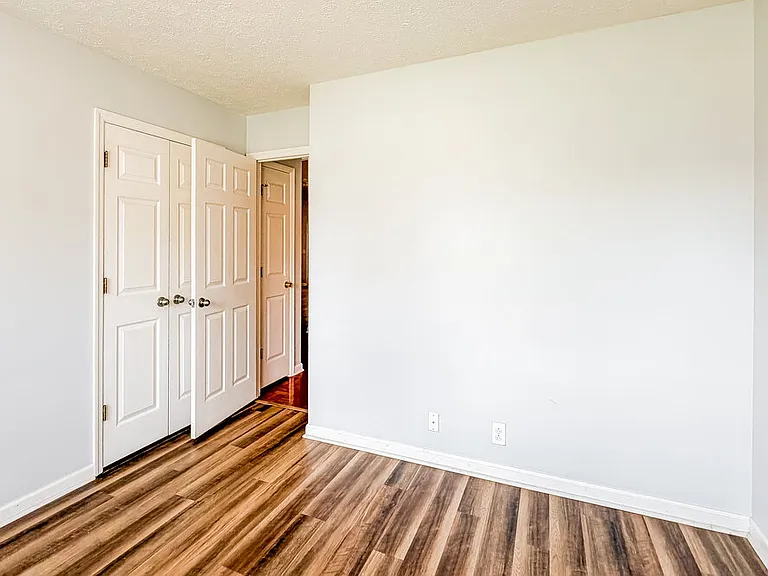 608 Winthrop Ave — Photo 13