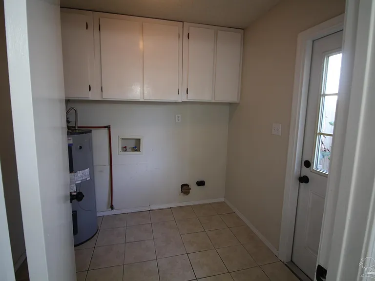 1455 Sanibel Ln — Photo 13