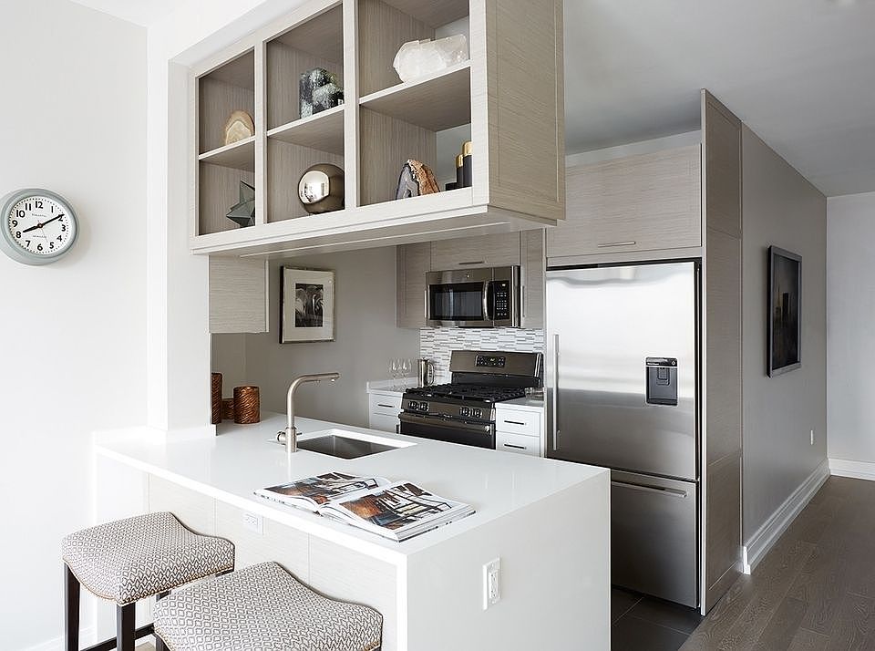 1st image of 555 10th Ave APT 22I
