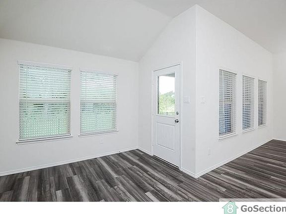 2nd image of 1440 Acmite Ave