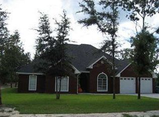 5506 Huckleberry Rd, Moss Point, MS 39562