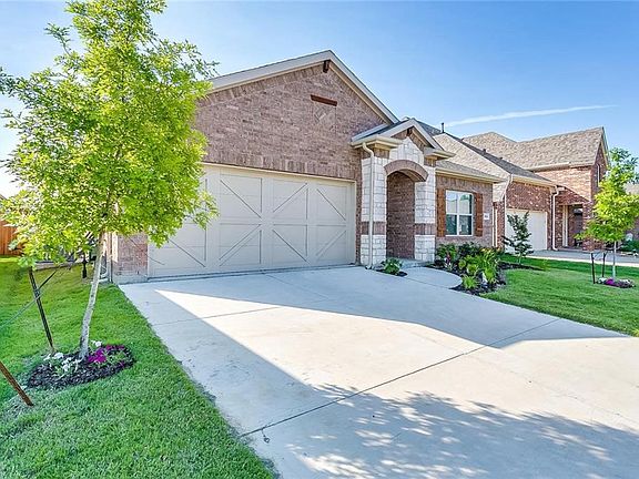 2nd image of 9601 Meadowpark Dr