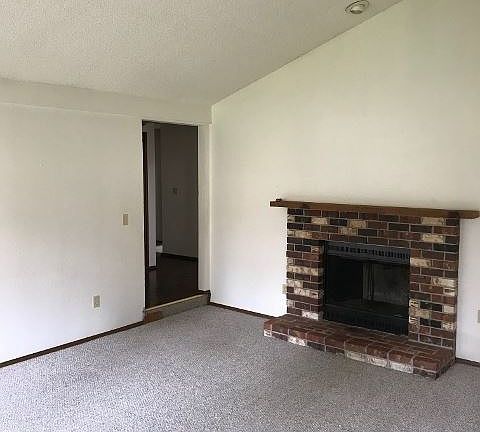 4th image of 3917 Westpark Ct NW