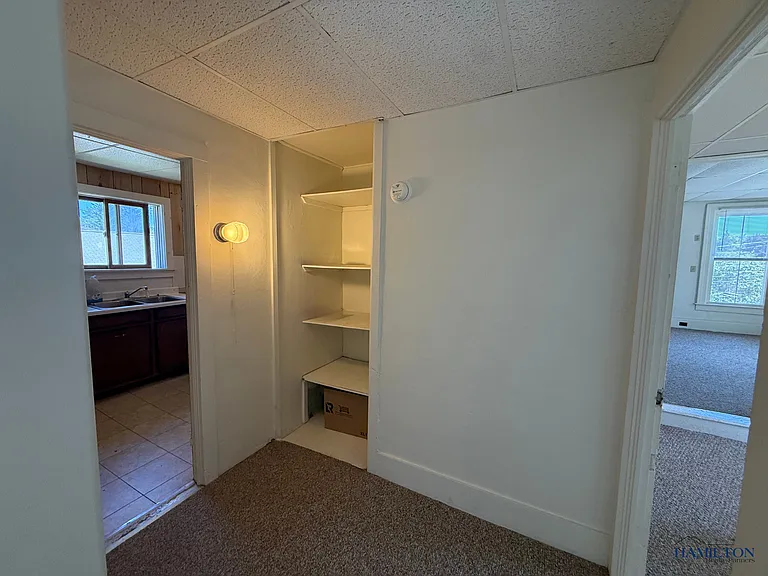 8 Montgomery St — Photo 11