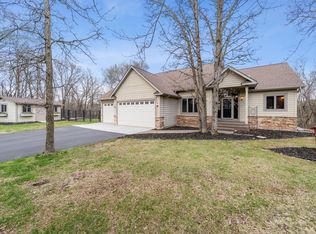 876 Alex Ln, Hudson, WI 54016