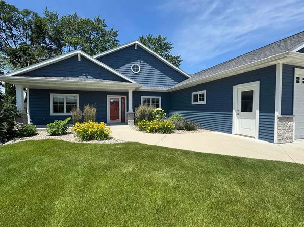 N8670 Linden Beach Rd, Fond Du Lac, WI 54937