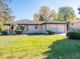 12443 S McVickers Ave, Palos Heights, IL 60463