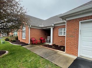 9601 McNeely Lake Dr #9601, Louisville, KY 40229