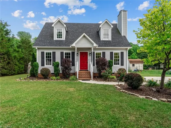 4910 Tutelo Trl, Winston Salem, NC 27127