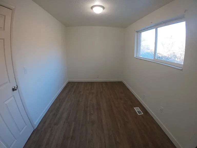 Upstairs bedroom #2