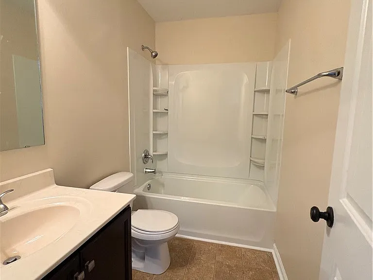 365 Roanoke Dr — Photo 27