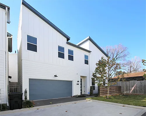 506 W Donovan St Photo 1