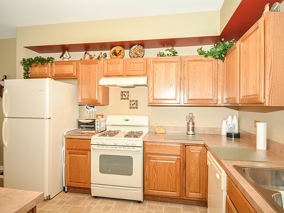 5th image of 12492 Wedgemere Dr