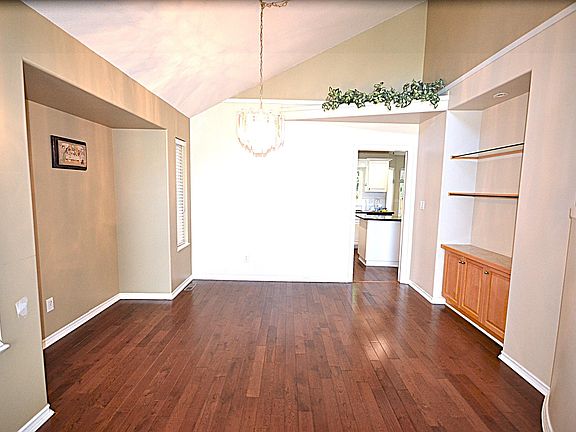 4th image of 1265 Amazon Dr