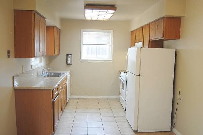 2nd image of 4125 Baptist Ct