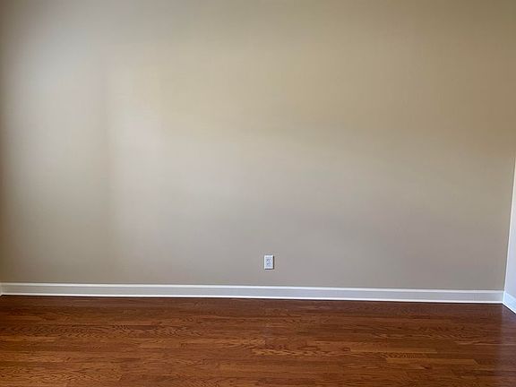 4th image of 2461 Bell Manor Dr SW