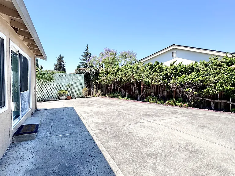 1478 Goldrush Ct — Photo 31