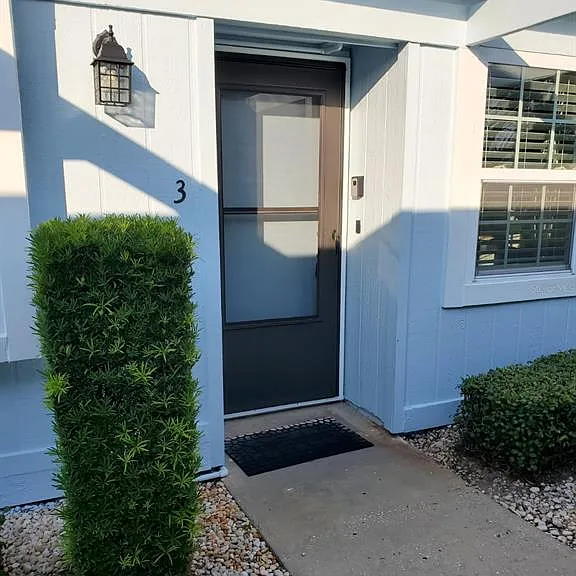11135 Carriage Hill Dr #3 — Photo 2