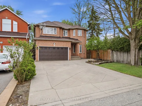 405 Searles Ct, Mississauga, ON L5R 2C6