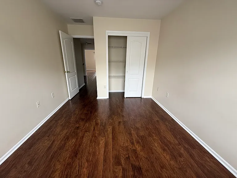 808 Margaret Ct — Photo 15
