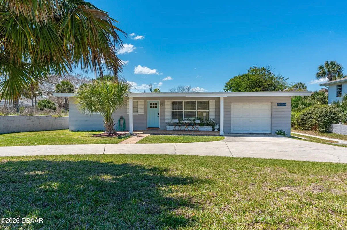 3 bed, 1120 sqft, $2,250 — Photo 1
