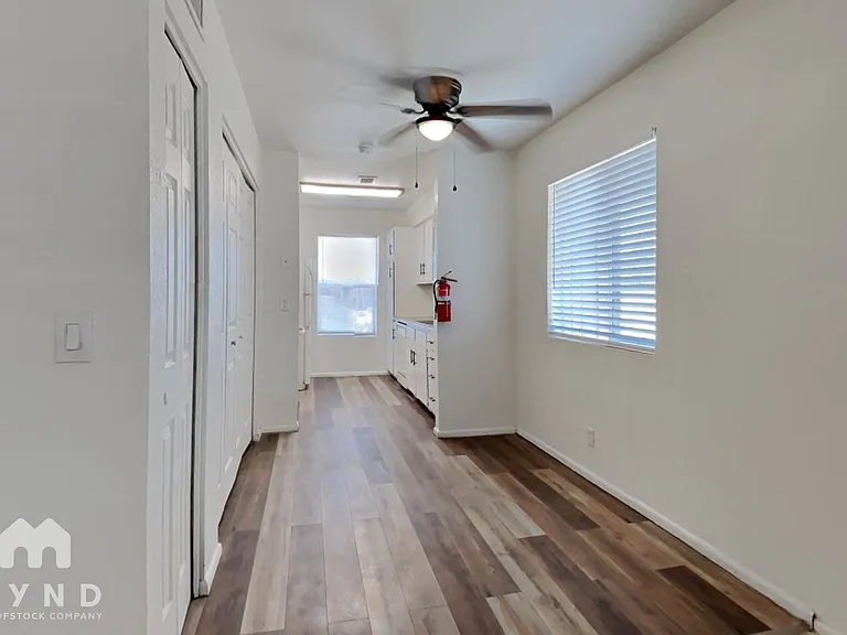 6657 W Ocotillo Rd #201 — Photo 4