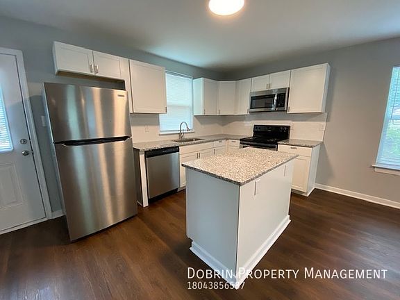3rd image of 6419 Glenway Dr