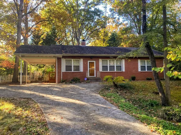 711 Mountain Rd, Asheboro, NC 27205