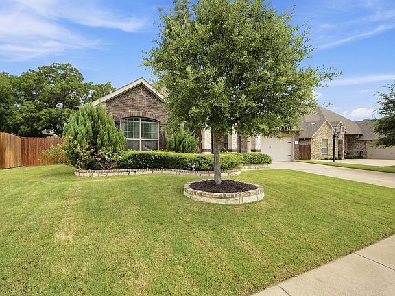 3rd image of 229 White Willow Way