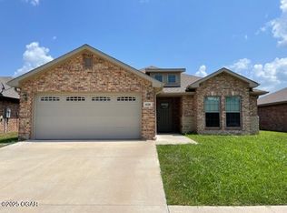 1129 N Oak Way Dr, Webb City, MO 64870
