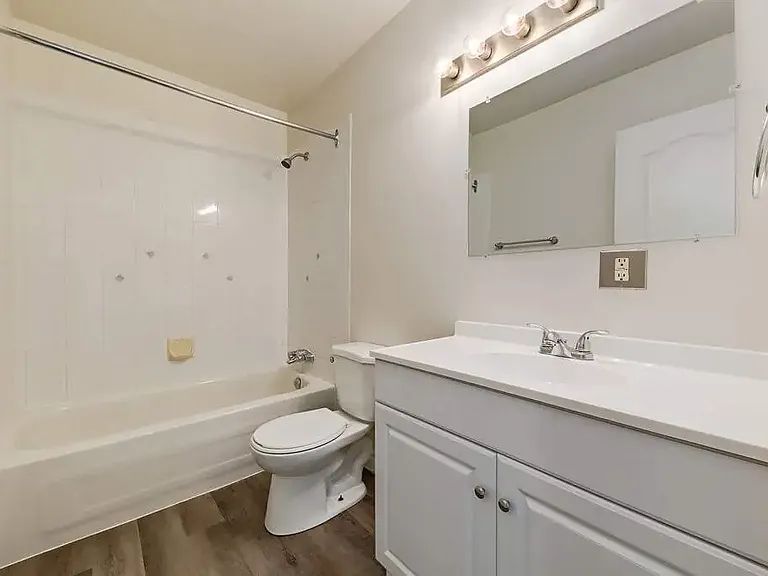 29 Spruce Ave — Photo 7