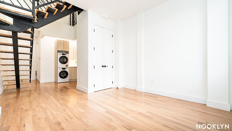 1st image of 489 Grand St #4R
