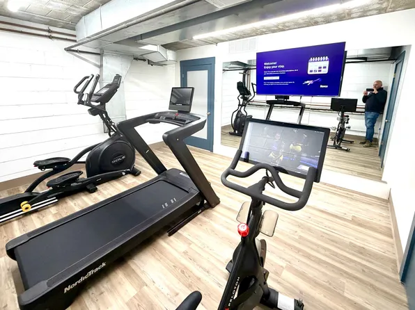 220 - 830 Library Avenue, 830 Library Ave APT 3C, Carnegie, PA 15106