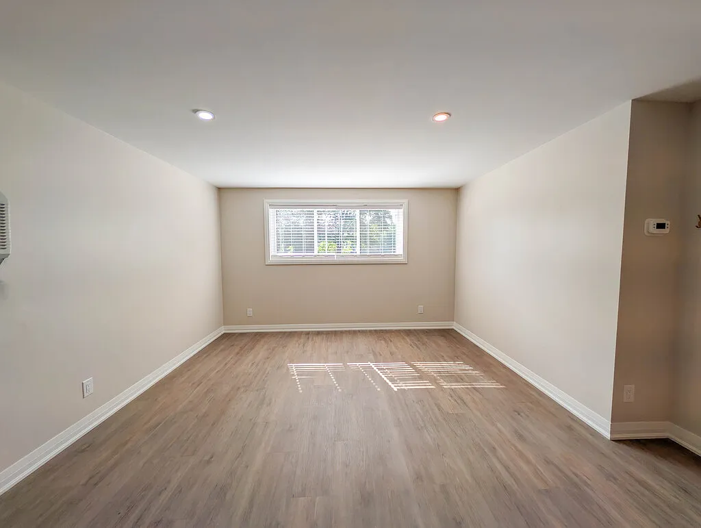 3865 Front St — Photo 4