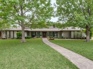 6854 Shorecrest Ct, Fort Worth, TX 76132
