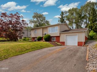 127 E Highland St, Jersey Shore, PA 17740