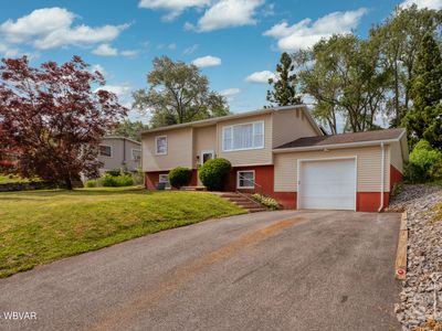 127 E Highland St, Jersey Shore, PA, 17740