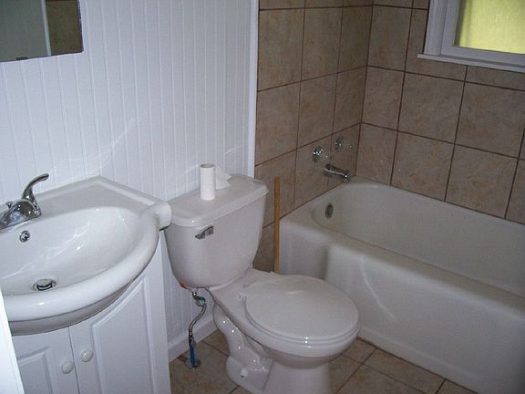 Beautifully Tiled Bathroom