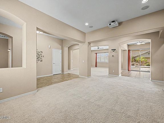 4th image of 3080 E POWELL Way