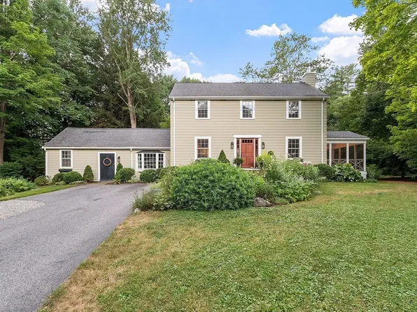29 Blaisdell Dr, Carlisle, MA 01741