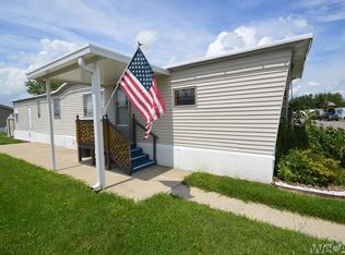 112 S Autumn Ln, Wapakoneta, OH 45895