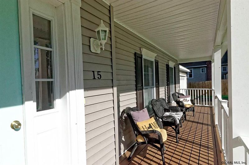 3rd image of 15 BELLEMEAD Street