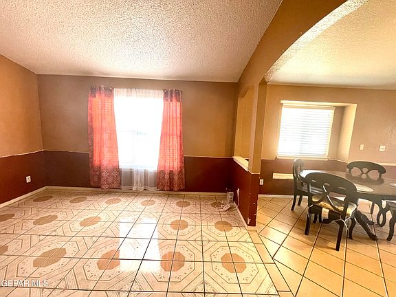 4th image of 11635 Carlos Moran Ct