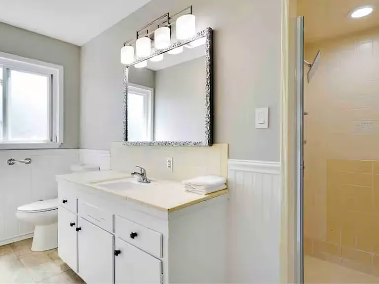 10420 Greenview Dr — Photo 6