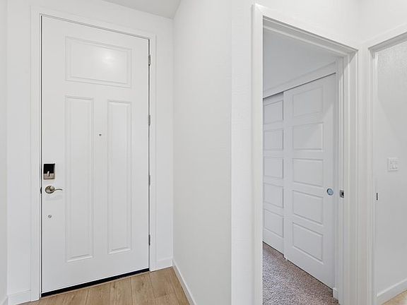 4th image of 130 Dogwood Ct